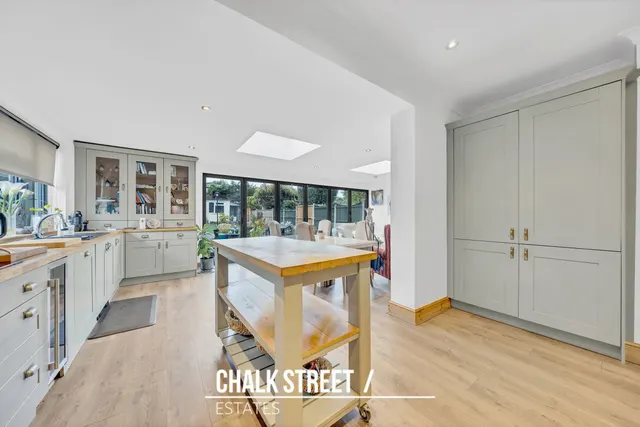 Grosvenor Drive, Hornchurch, RM11, photo 2