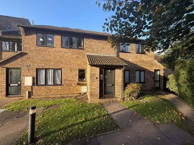 Old Hertford Road, Hatfield AL9 5EX, photo 1