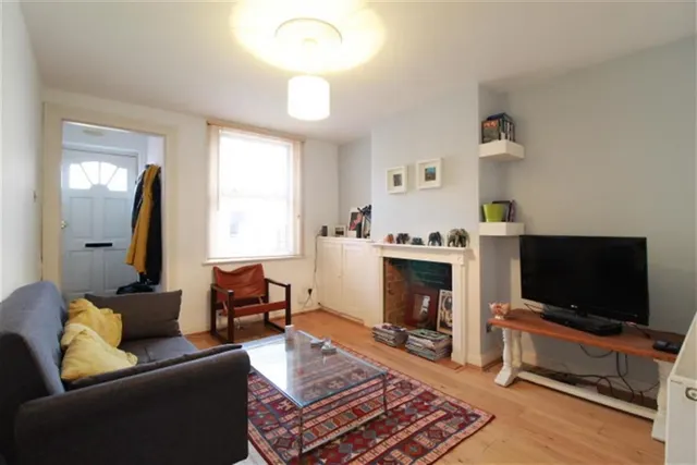 Howard Road, Wokingham, RG40, photo 1