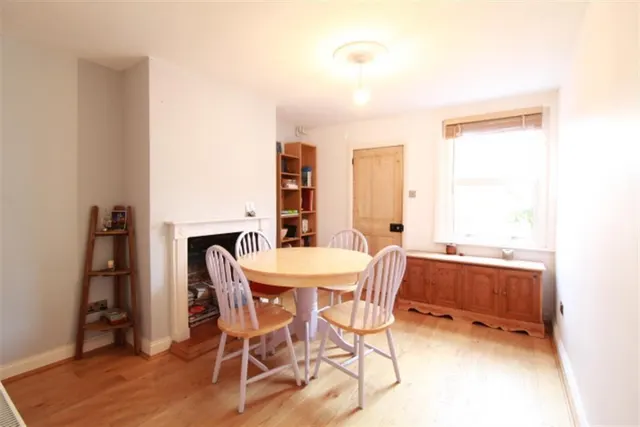Howard Road, Wokingham, RG40, photo 3