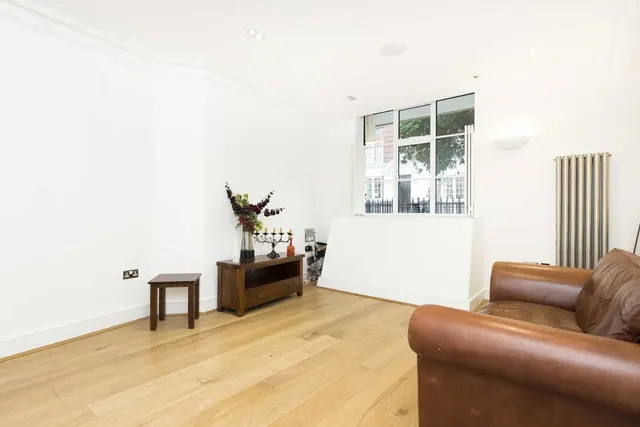 Bartholomew Close, EC1A, photo 2