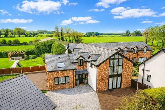 Sealand Road, Sealand, Clwyd, CH5, photo 1