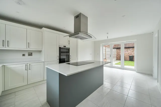 Embley Lane, East Wellow, SO51, photo 2