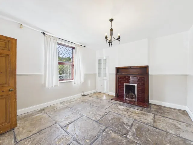 Leeds Road, Idle, BD10, photo 3