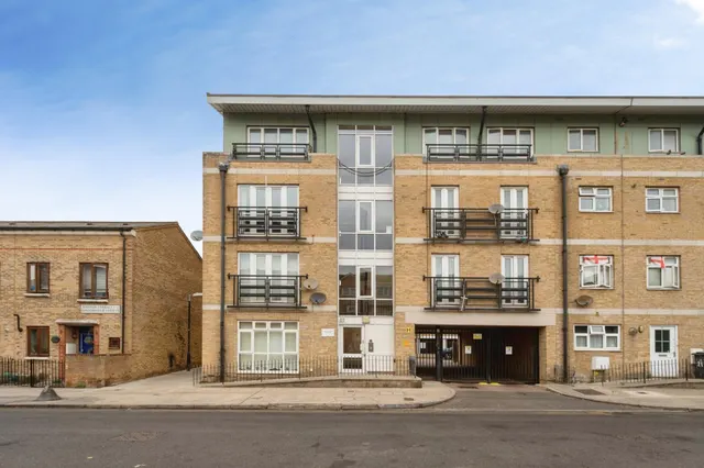 Broomfield Street, London, E14, photo 2