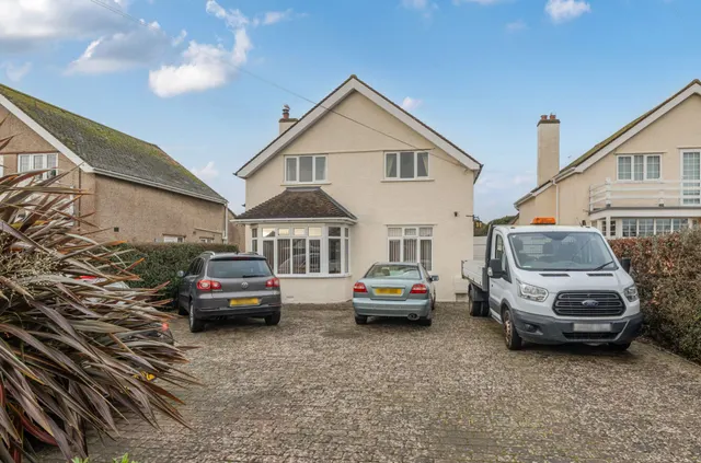 Grafton Road, Selsey, PO20, photo 1