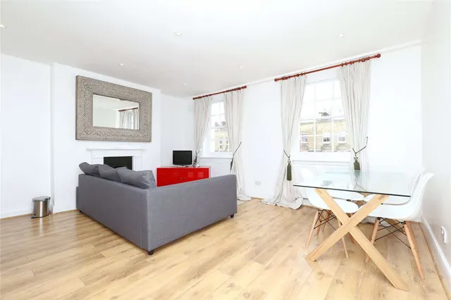 Photo 2 — Liverpool Road, Angel, Islington, London, N1 0RE