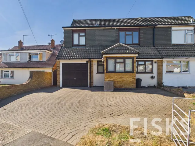 Merrivale, Benfleet, SS7, photo 1
