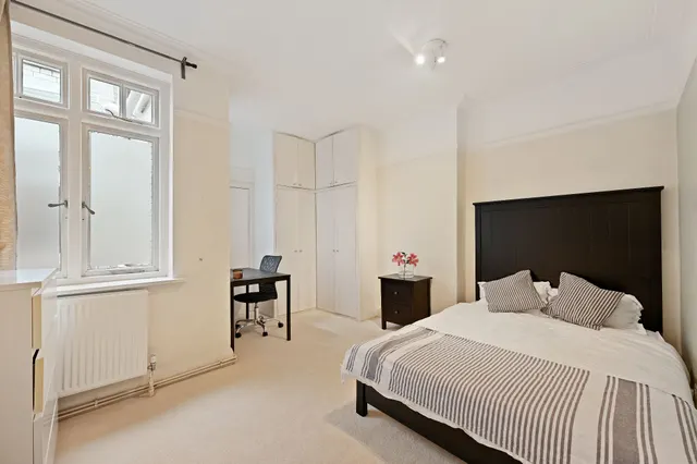 Allen Street, London, W8, photo 3