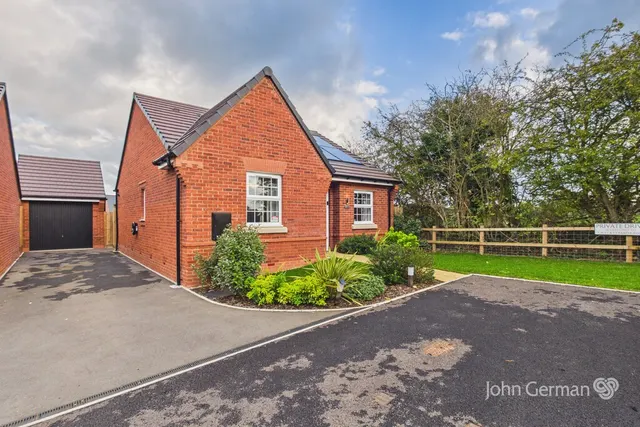 Baxter Road, Uttoxeter, photo 1