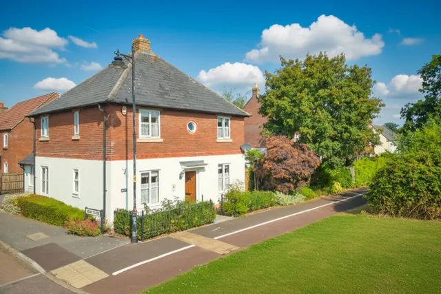 Graham Way, Cotford St. Luke, TA4, photo 1