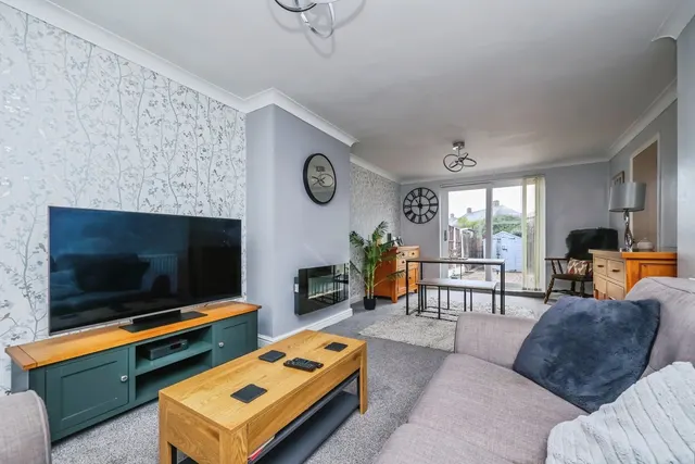 Photo 2 — Scafell Way, Clifton, Nottingham, NG11