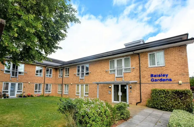 Baisley Gardens, Bletchley, Milton Keynes, Buckinghamshire, MK2 2NE, photo 1