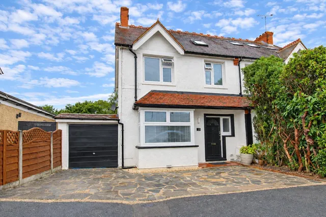 Smithy Lane, Tadworth, KT20, photo 1