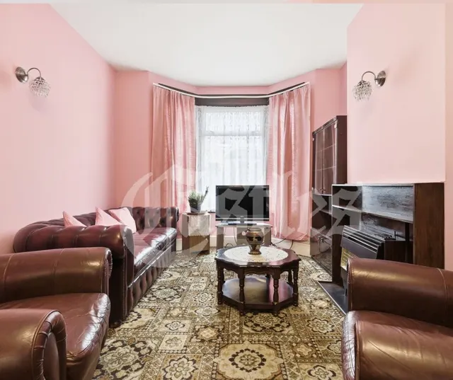 Clonmell Road, London, N17, photo 2