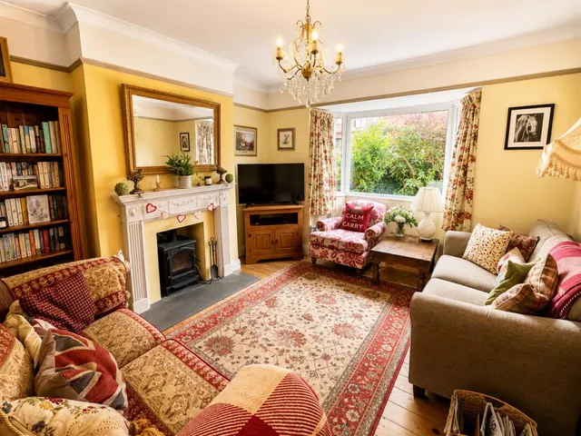 St Cyrils Road, Stonehouse, GL10, photo 2