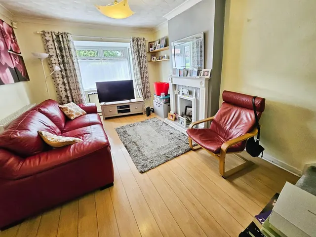 Broughton Hall Road, Liverpool, L12, photo 2