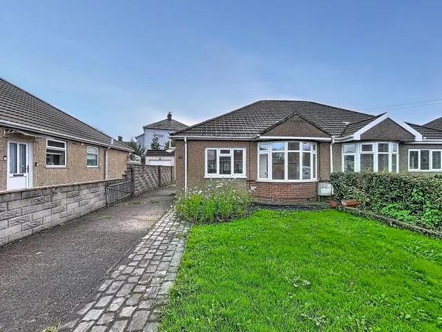 Ton Teg, Bridgend, CF35, photo 1