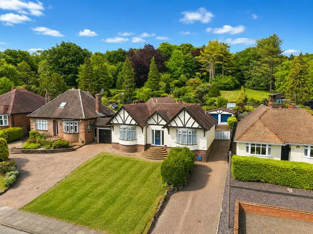 Tring Road, Dunstable, LU6, photo 1