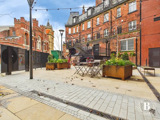 Cross Burgess Street, Sheffield, S1, photo 2
