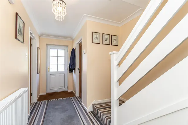 Photo 2 — Swaines Way, Heathfield, TN21 0AN