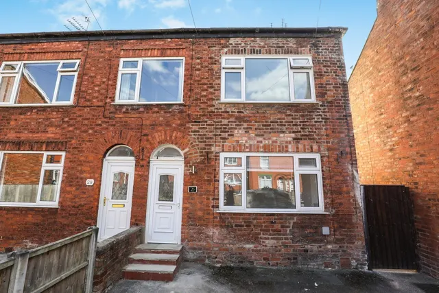 School Road, Winsford, Cheshire, CW7, photo 1