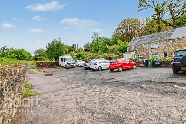 Varteg Road, Pontypool, NP4, photo 2