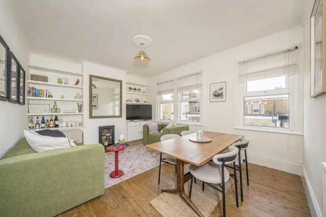 Earlsfield Road, SW18, photo 2