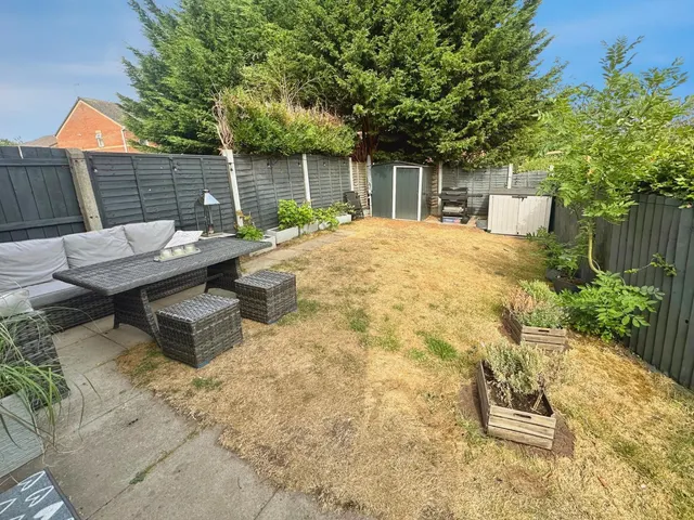 Lavender Close, Wolverhampton, WV9, photo 3