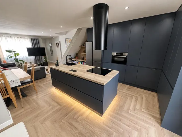 Lavender Close, Wolverhampton, WV9, photo 2
