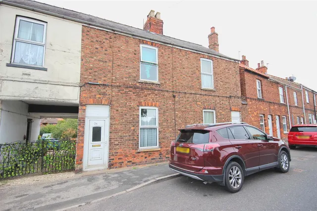 Hornsea Road, Aldbrough, photo 1