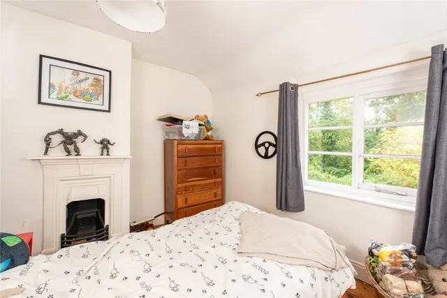 High Street, Harrold, MK43, photo 3