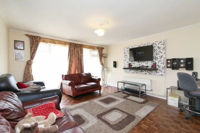 Thornton Heath, CR7, photo 2