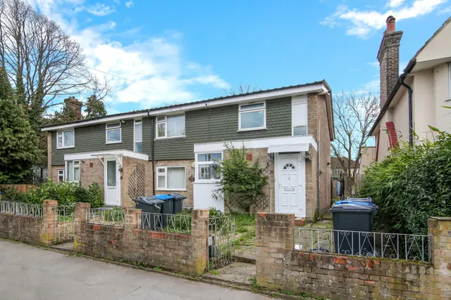 Thornton Heath, CR7, photo 1