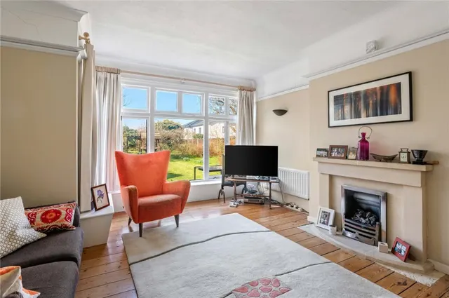 House Under Offer with 4 bedrooms in Stansted Road, Bishops Stortford, CM23, photo 2