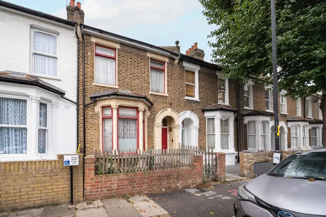 London, SE22, photo 1