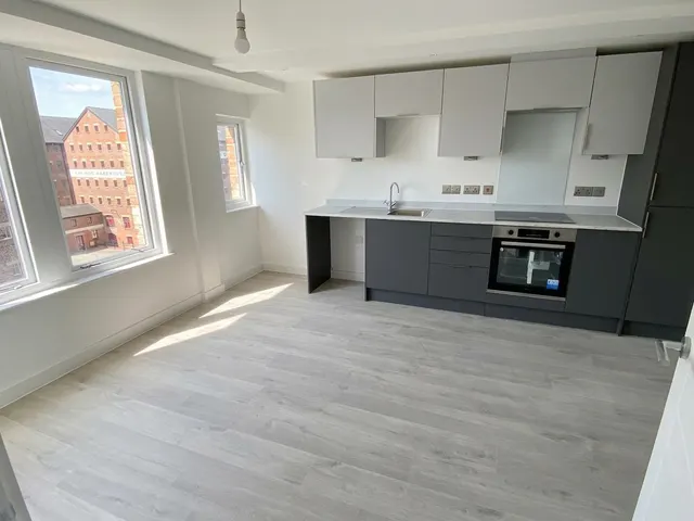 Photo 2 — Flat 29, Britannia Warehouse, The Docks, Gloucester, GL1 2EH