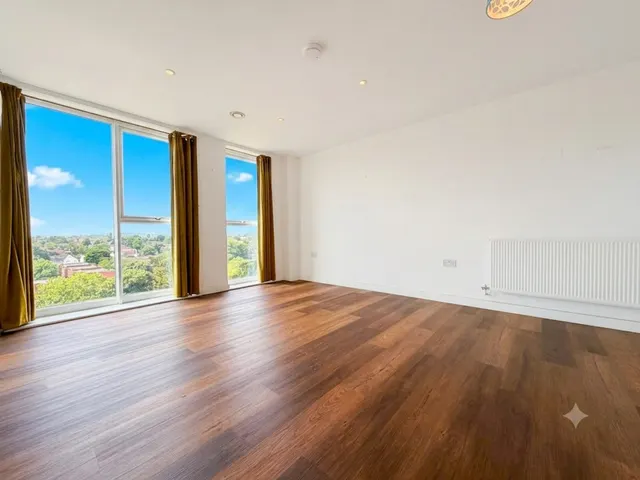 Matthews Close, Wembley, HA9, photo 1