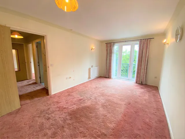 Photo 3 — Friern Barnet Lane, Whetstone, London, Greater London, N20 0YD