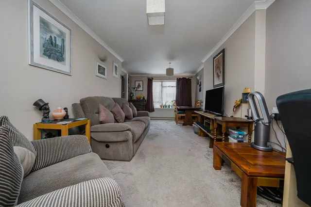 Photo 2 — Ash Grove, Harefield, UB9