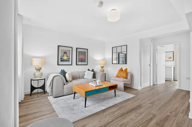 Photo 2 — Lily Drive, Glasgow