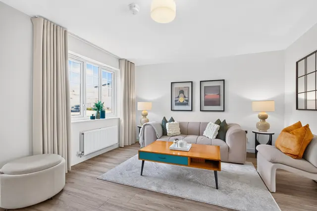 Photo 3 — Lily Drive, Glasgow