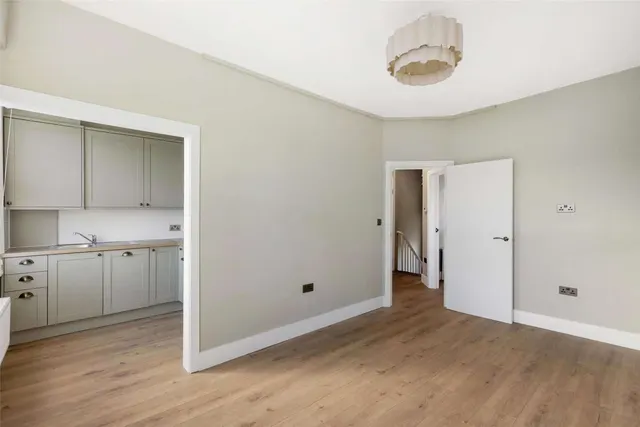 Stanlake Road, London, W12, photo 1