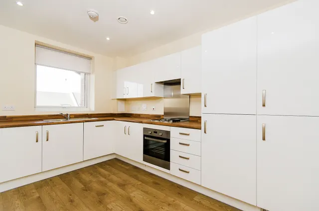 Photo 3 — 22 Lowry Court, 23 Artisan Place, Harrow