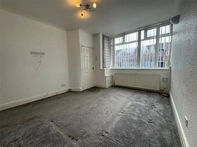 Photo 2 — Ellwood Road, Stockport, SK1