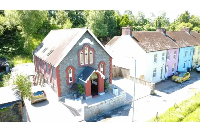 Canalside, Neath, SA10, photo 1