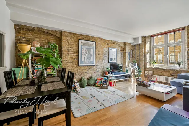 Rotherhithe Street, SE16, photo 1