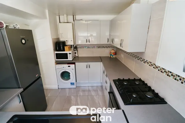 Glan-Y-Ffordd Cardiff, CF15, photo 2