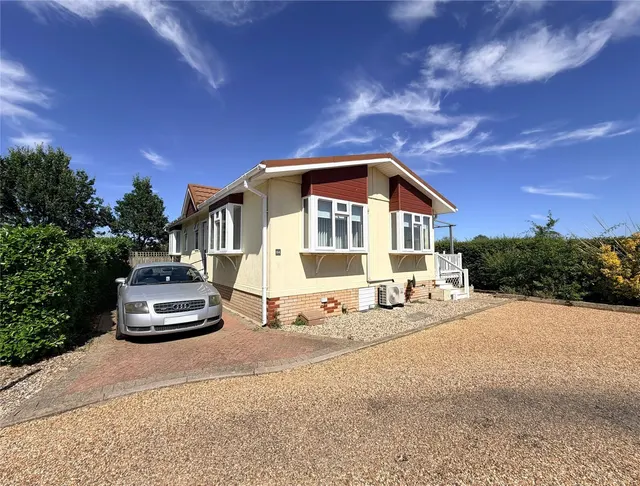 Debenham Corner, Wetheringsett, Stowmarket, Suffolk, IP14, photo 1
