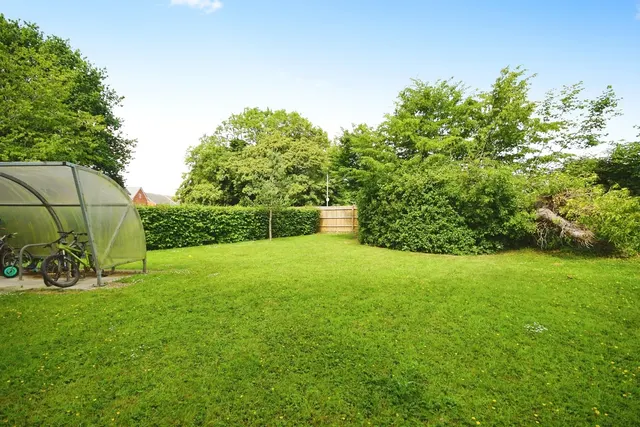 Photo 2 — Oak Leaze, Patchway, Bristol, Gloucestershire, BS34